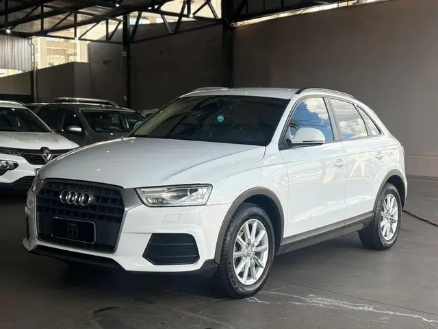 Carro Audi Q3 2017 1.4 TFSI Ambiente S Tronic (Flex)