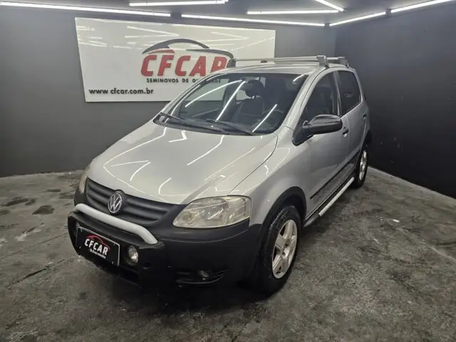 Carro Volkswagen CrossFox 2007 1.6 (Flex)