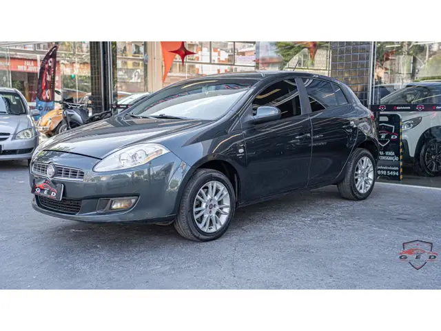 Carro Fiat Bravo 2012 Essence 1.8 16V Dualogic (Flex)