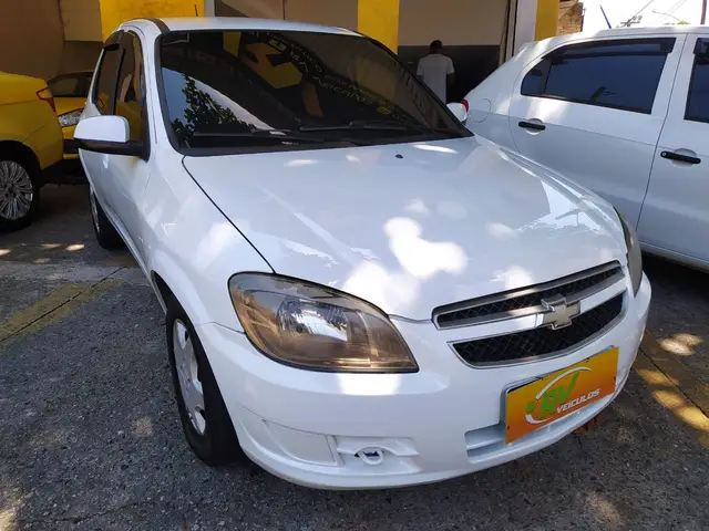 Carro Chevrolet Celta 2014 LS 1.0 (Flex) 4p