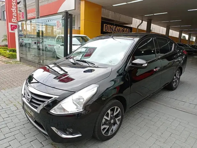 Carro Nissan Versa 2017 1.6 16V SL FlexStart CVT (Flex)