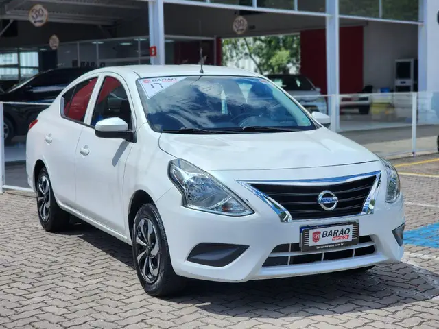 Carro Nissan Versa 2017 1.0 12V (Flex)