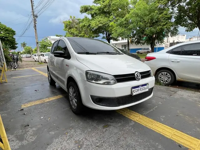 Carro Volkswagen Fox 2014 1.6 VHT Rock in Rio (Flex)