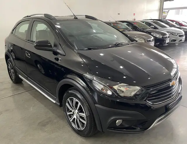 Carro Chevrolet Onix 2018 1.4 Activ SPE/4