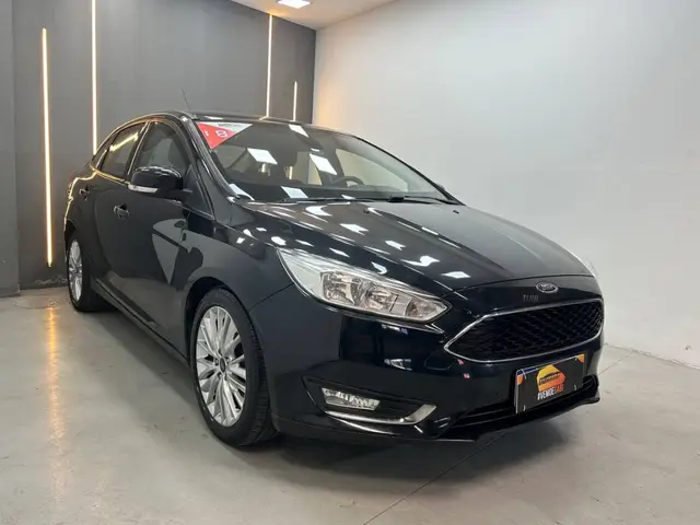 Carro Ford Focus Hatch 2018 SE 2.0 PowerShift