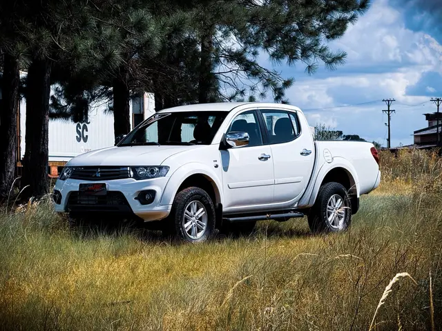 Carro Mitsubishi L200 2015 Triton HPE 3.2 CD TB Int.Diesel Aut