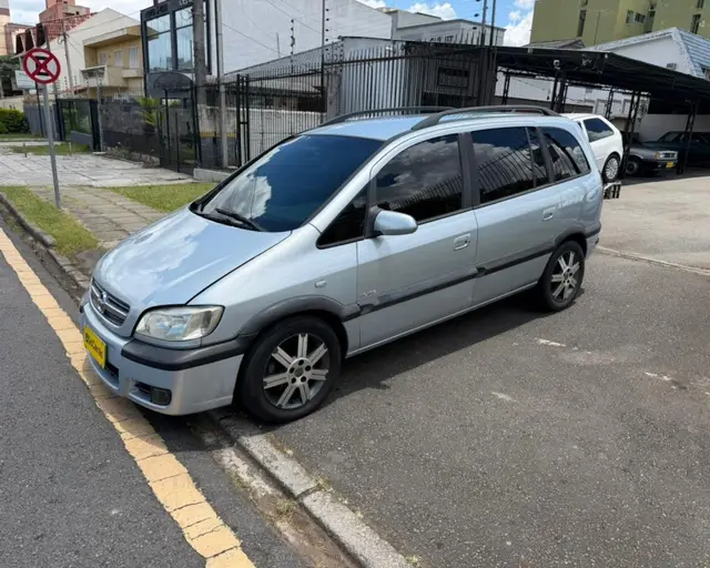 Carro Chevrolet Zafira 2010 Elite 2.0 MPFI FlexPower (Aut)
