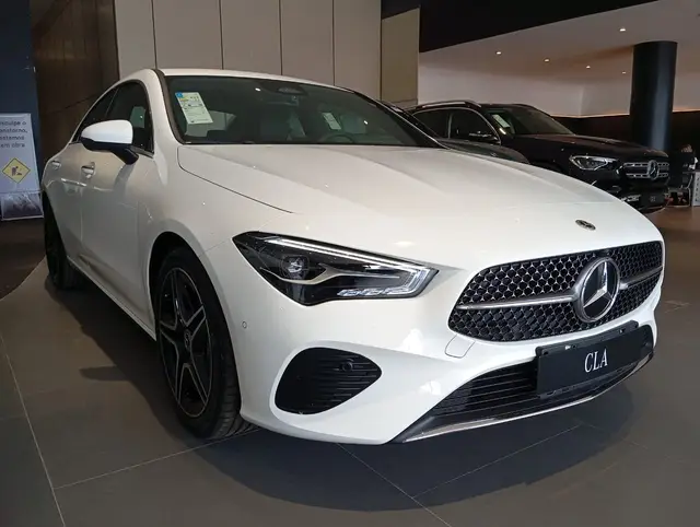 Carro Mercedes-Benz CLA 200 2026 Progressive 1.3 TB AT (Híb.)