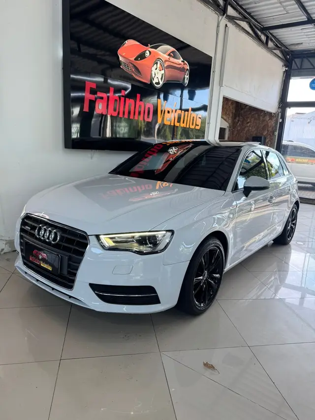Carro Audi A3 2015 1.4 TFSI Attraction S Tronic