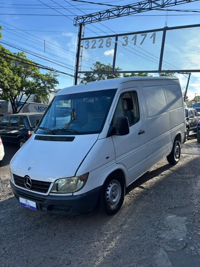 Carro Mercedes-Benz Sprinter 2004 Furgão 311 (Teto Baixo/Curto)