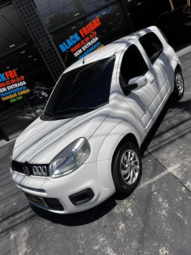 Carro Fiat Uno 2016 Evolution 1.4 8V (Flex) 4p