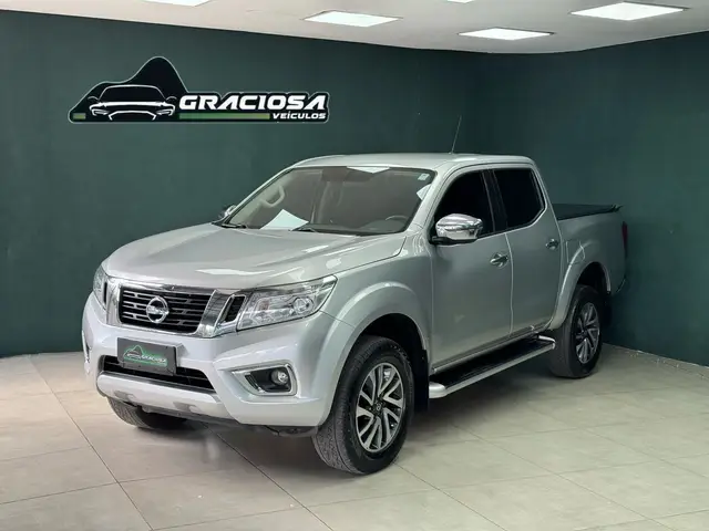Carro Nissan Frontier 2022 XE CD 4x4 2.3 Bi-TB Diesel Aut.
