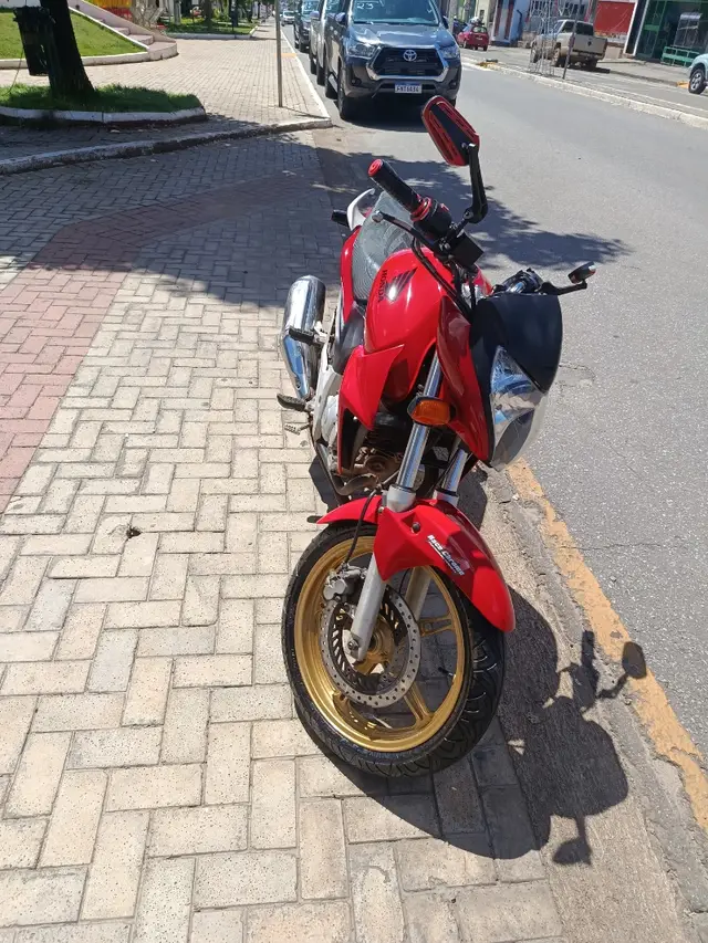 Moto Honda CB 300R 2015 (ABS)
