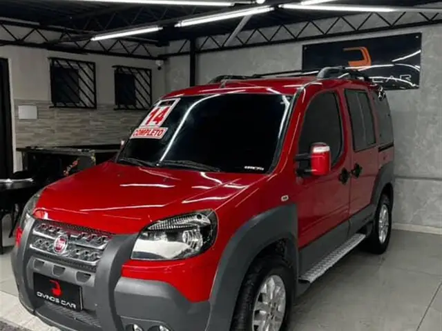 Carro Fiat Doblò 2014 Adventure 1.8 Flex