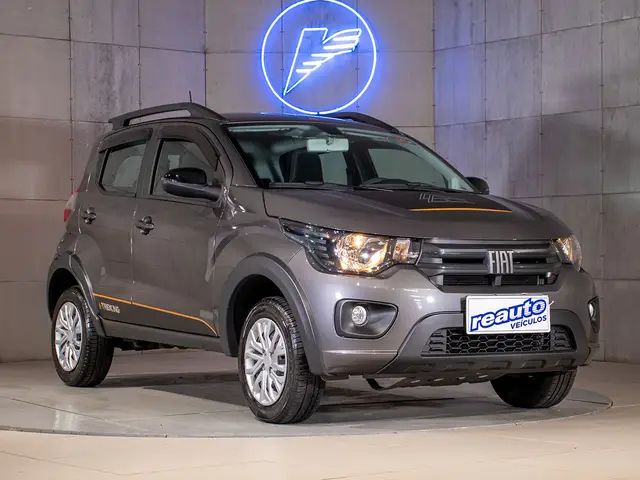 Carro Fiat Mobi 2025 Trekking 1.0