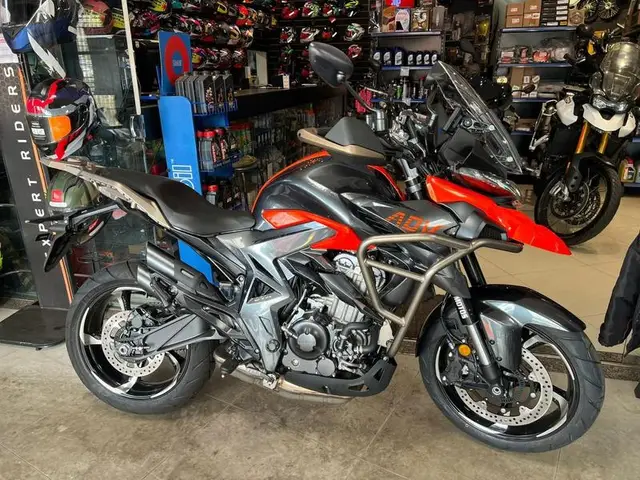 Moto Yamaha XMax 2026 300 Connected