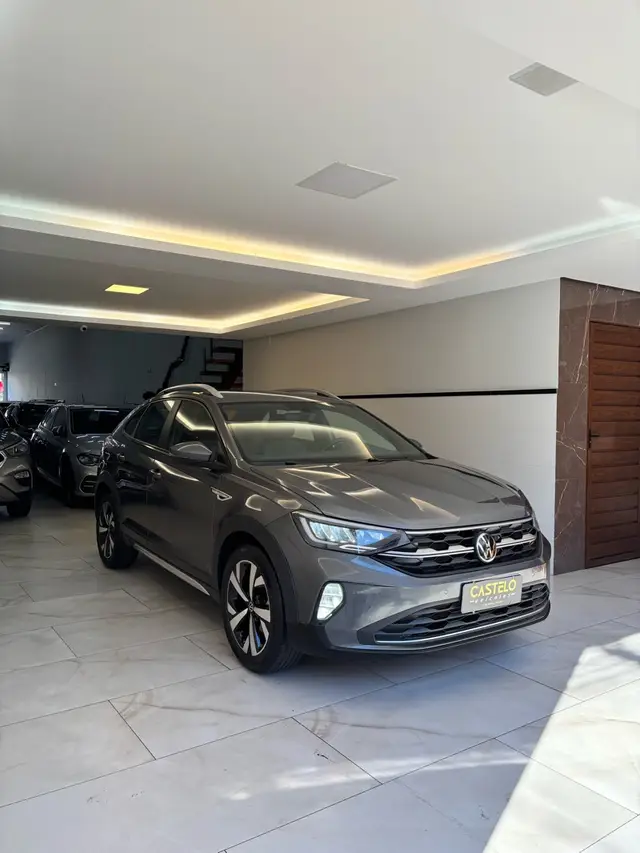 Carro Volkswagen Nivus 2023 Highline 200 TSI