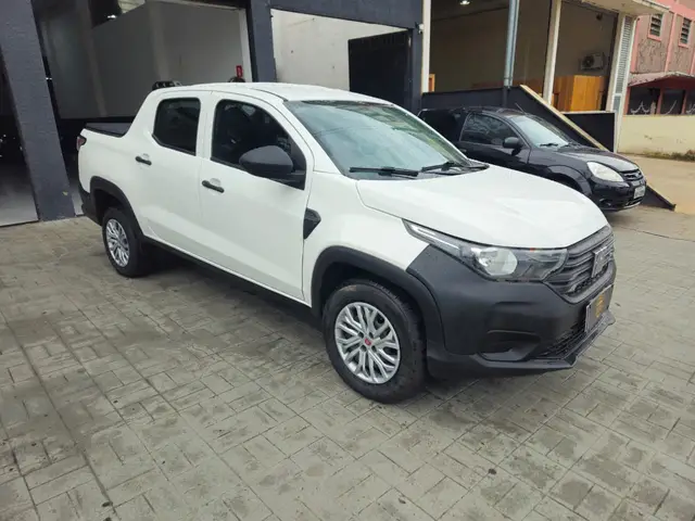 Carro Fiat Strada 2021 Endurance 1.4 CD (Flex)