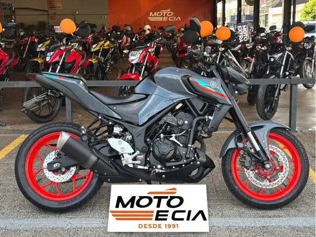 Moto Yamaha MT-03 2023 ABS