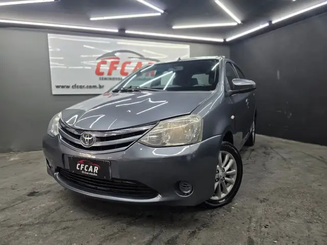 Carro Toyota Etios Sedan 2014 XLS 1.5 (Flex)