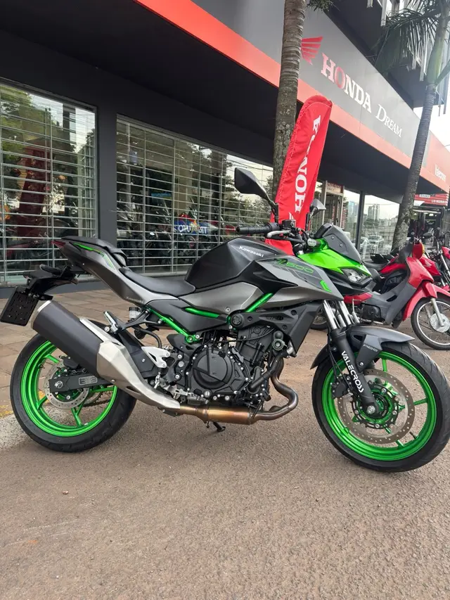 Moto Kawasaki Z 2025 500 SE