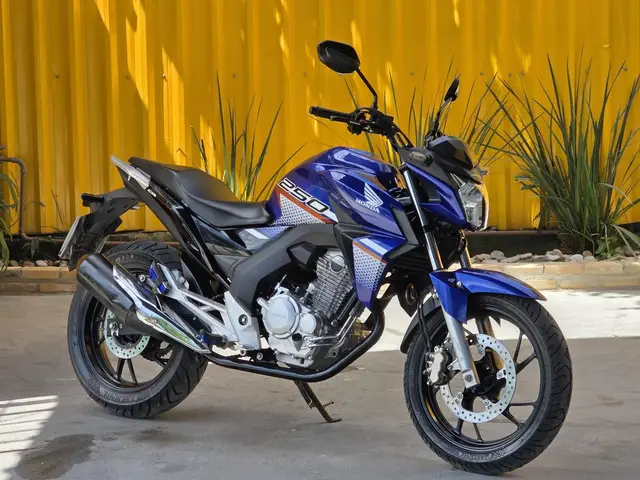 Moto Honda CB 250F Twister 2022 (CBS)