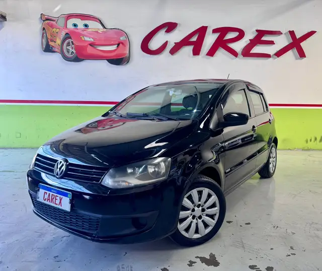 Carro Volkswagen Fox 2011 1.0 8V (Flex) 4p