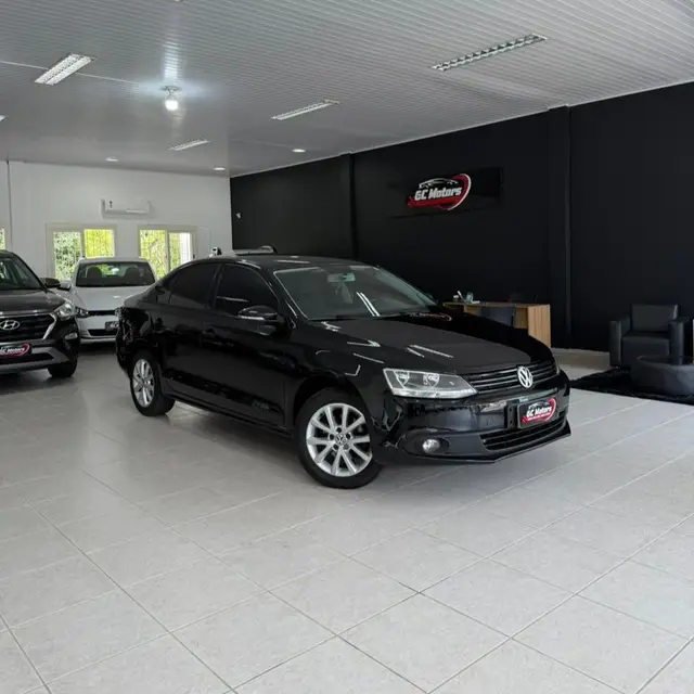 Carro Volkswagen Jetta 2011 2.0 Comfortline (Flex)