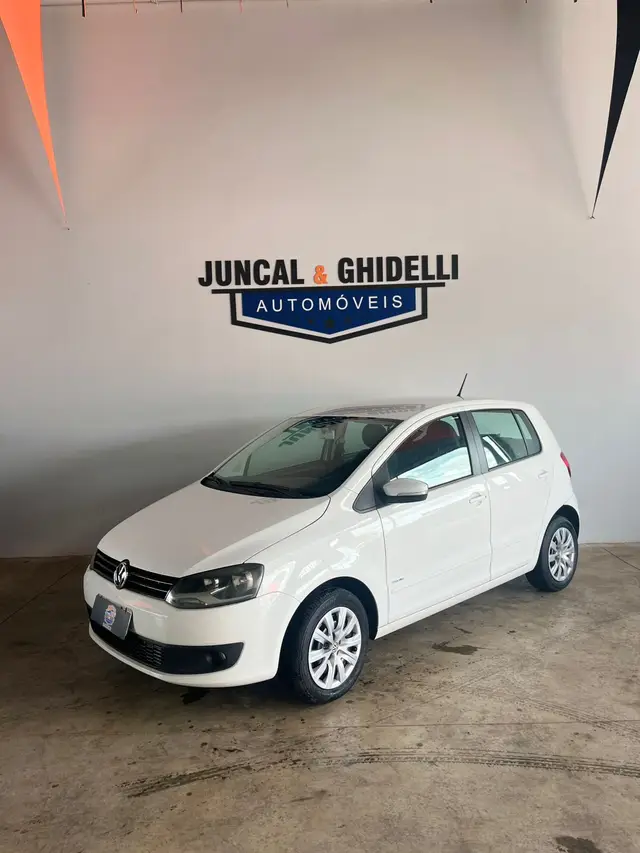 Carro Volkswagen Fox 2013 1.6 VHT (Flex)