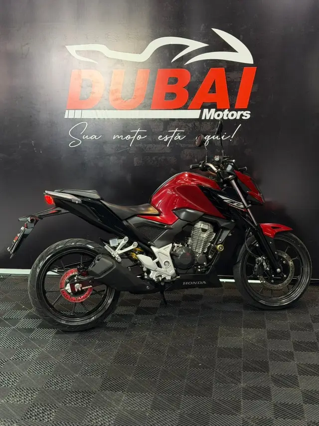 Moto Honda CB 300F Twister 2025 (ABS)