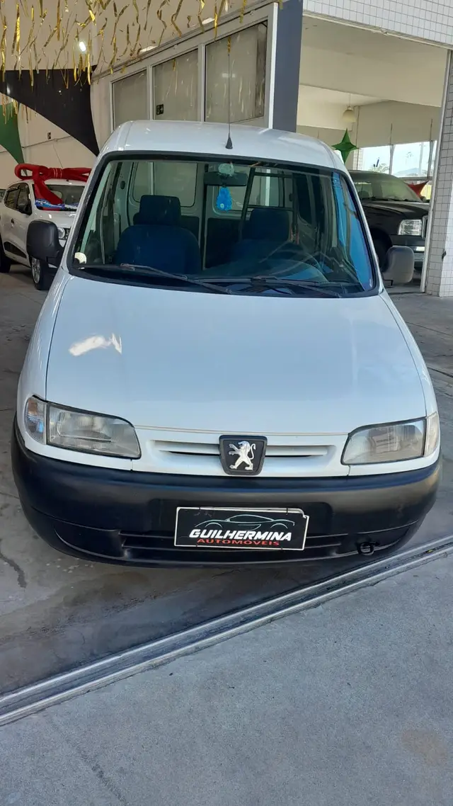 Carro Peugeot Partner 2006 Furgão 1.6 16V (Flex)