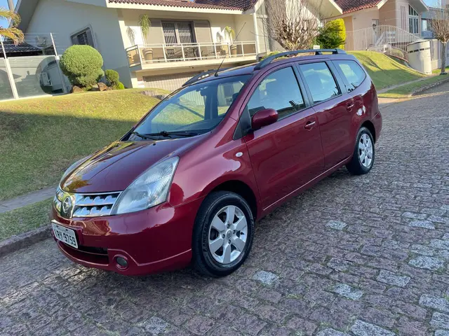 Carro Nissan Grand Livina 2012 SL 1.8 16V (flex) (aut)