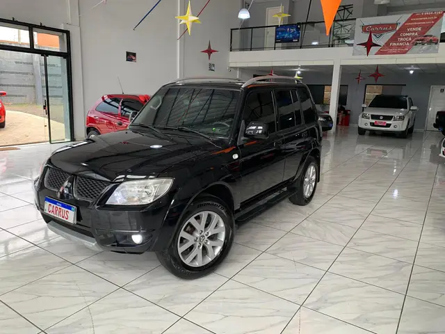 Carro Mitsubishi Pajero TR4 2012 2.0 16V 4x2 (Flex)