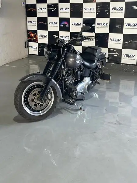 Moto Harley-Davidson Softail 2015 Fat Boy Special