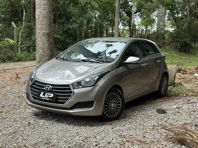 Carro Hyundai HB20 2018 1.6 Comfort Plus (Flex)
