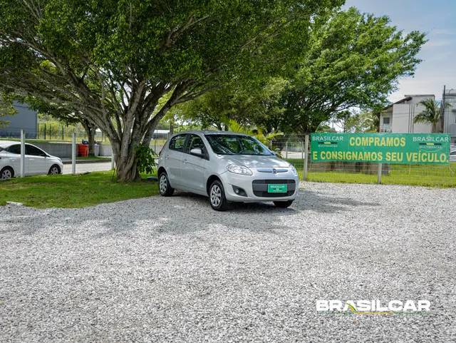 Carro Fiat Palio 2015 ATTRA. Best Seller 1.4 EVO Flex 5p