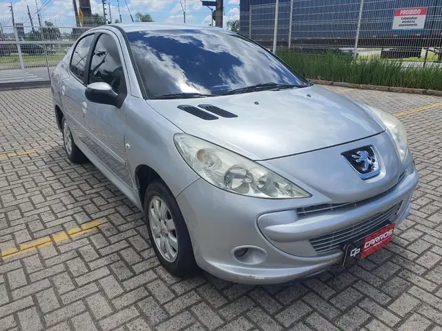 Carro Peugeot 207 Sedan 2012 207 Passion XR Sport 1.4 8V (flex)