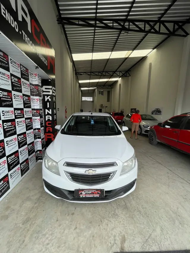 Carro Chevrolet Onix 2013 1.0 LT SPE/4
