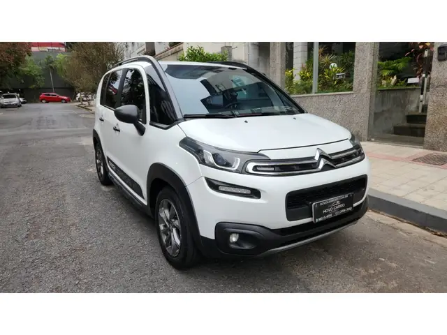 Carro Citroën Aircross 2017 1.6 16V Feel BVA (Flex)