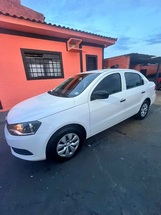 Carro Volkswagen Voyage 2015 1.0 TEC Trendline