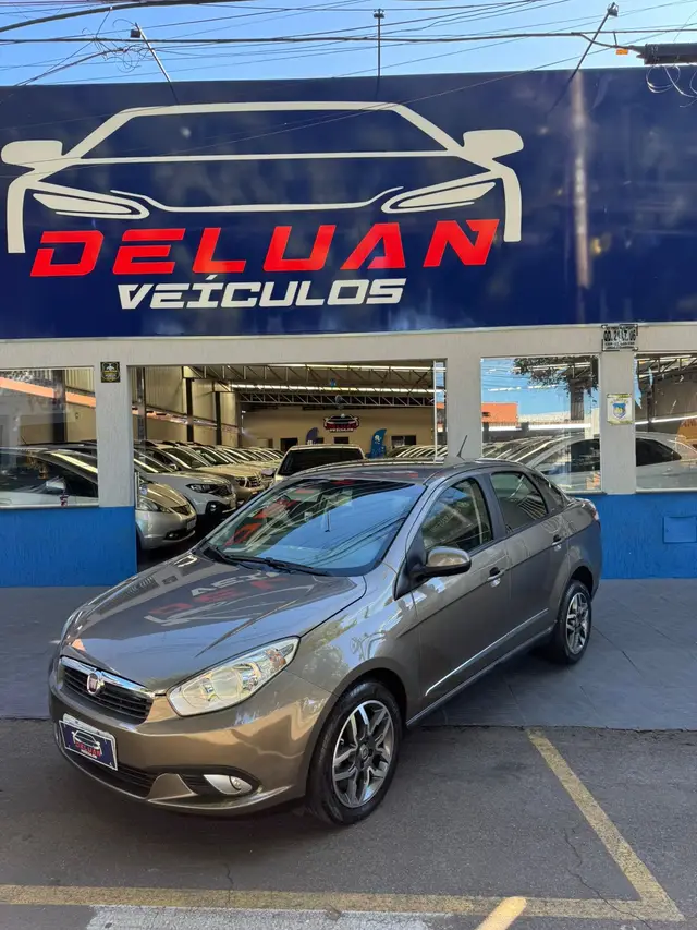 Carro Fiat Grand Siena 2014 Essence 1.6 16V (Flex)