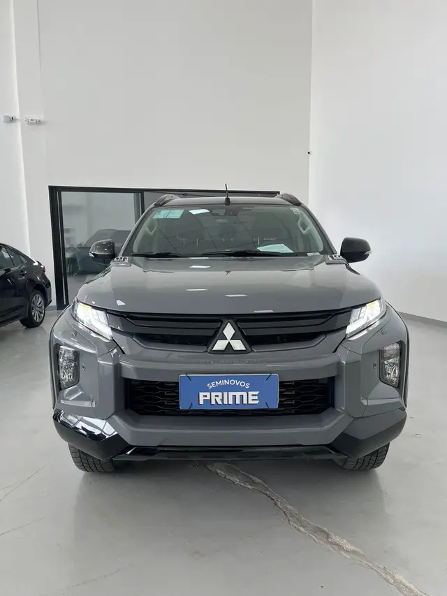Carro Mitsubishi L200 Triton Sport 2025 Urban 2.4