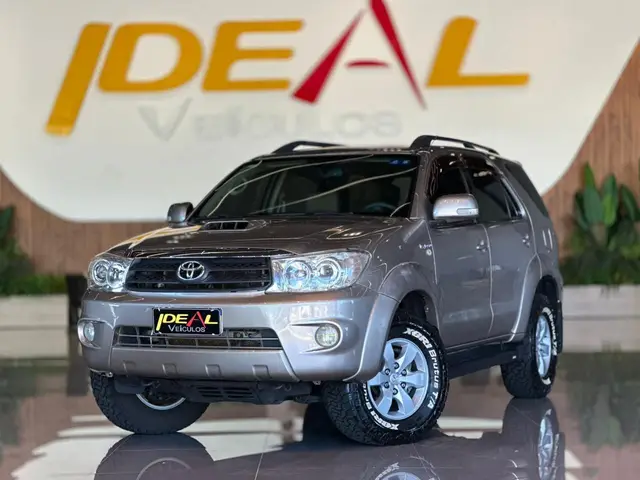 Carro Toyota Hilux SW4 2011 SRV 4x4 3.0 Turbo  (aut)