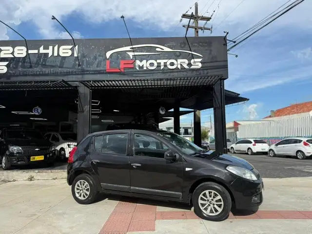 Carro Renault Sandero 2013 Expression 1.0 16V (flex)