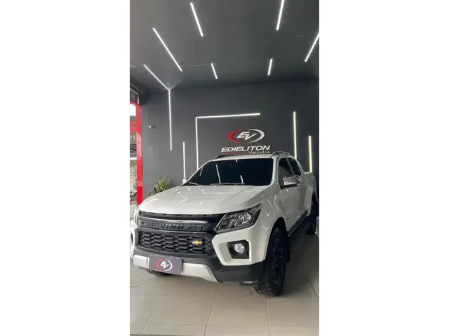 Carro Chevrolet S10 Cabine Dupla 2022 S10 2.8 CTDI High Country 4WD (Cabine Dupla) (Aut)