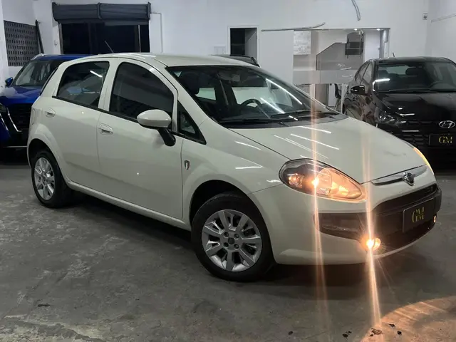 Carro Fiat Punto 2015 Attractive 1.4 (Flex)