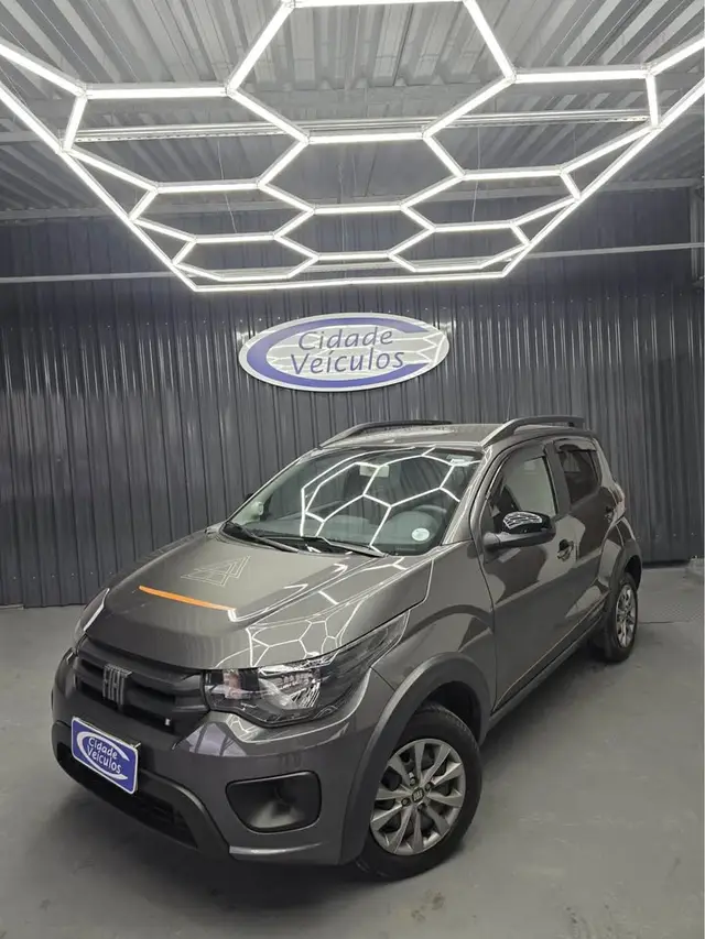 Carro Fiat Mobi 2024 Trekking 1.0