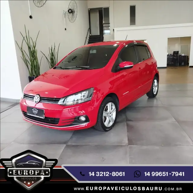 Carro Volkswagen Fox 2015 Comfortline 1.0 TEC (Flex)