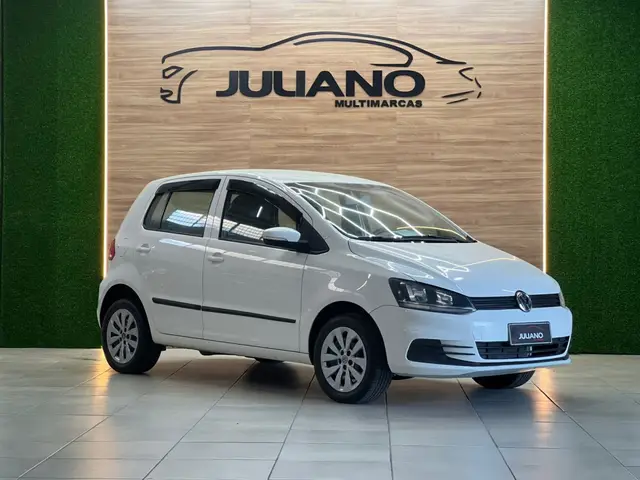 Carro Volkswagen Fox 2017 1.0 MPI Trendline (Flex)