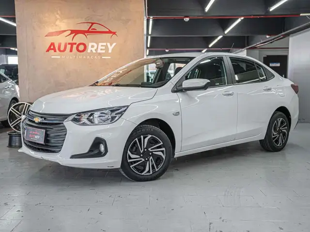 Carro Chevrolet Onix Plus 2024 LT 1.0